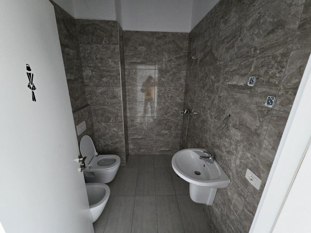 Office space for rent near Square 21!