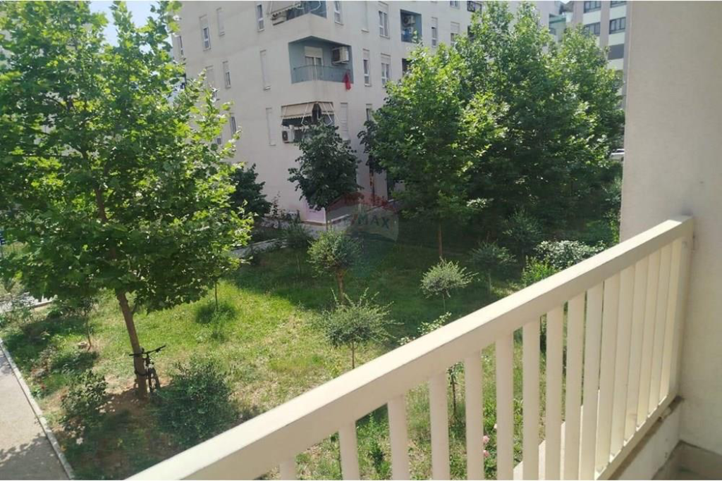 APARTAMENT 1+1 PER QIRA TE KOMPLEKSI KONTAKT