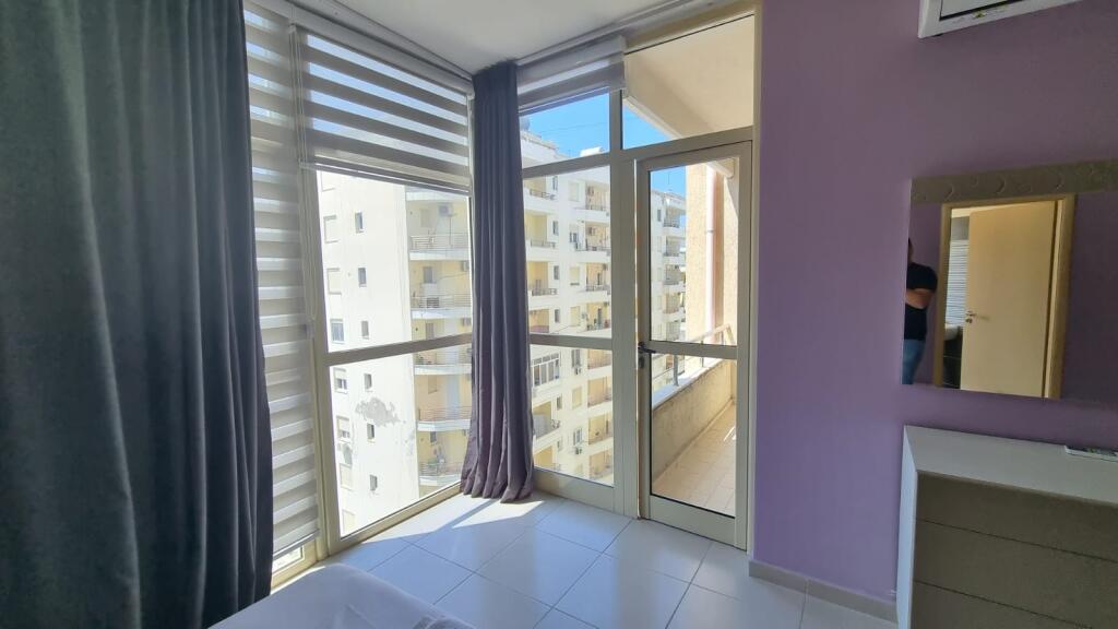 Very large apartment in Lungomare