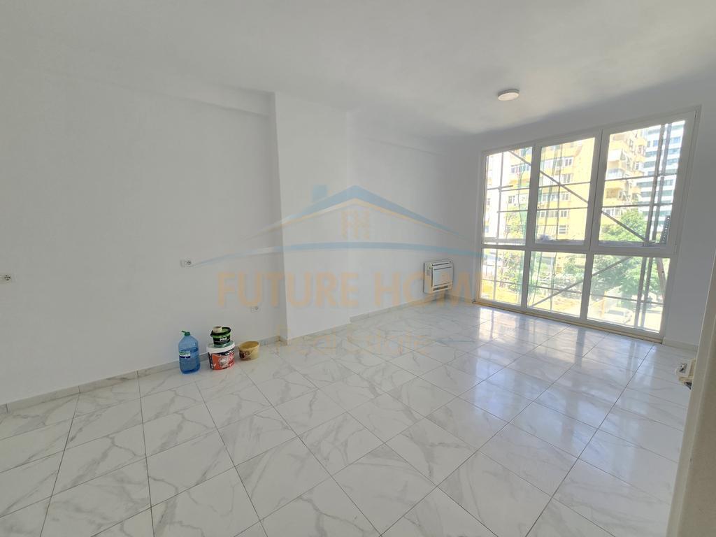 Rent, Apartment 2+1+2 (For Office or Residence), Kavaja Street, Behind SQ21, Tirana