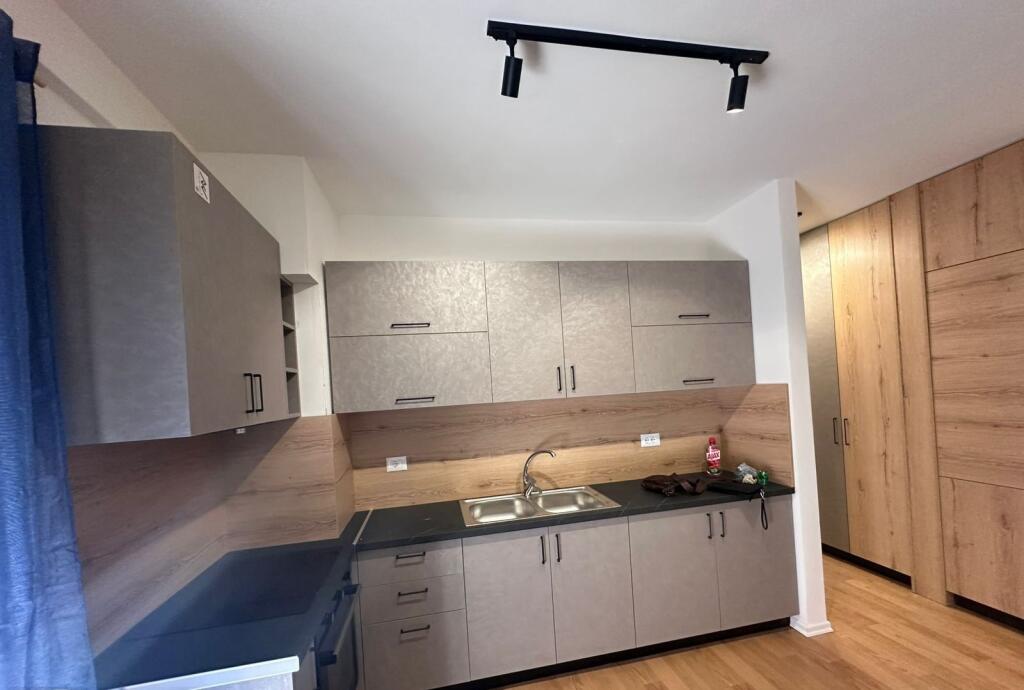 In the area of Selita, near the Selita Mosque, a 1+1 apartment is offered for rent, furnished.