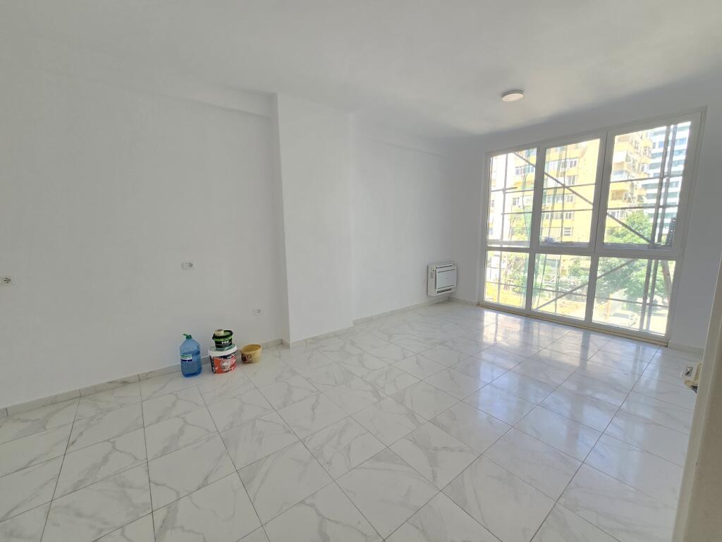 Office space for rent near Square 21!