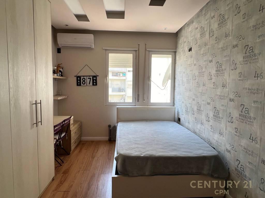 2+1 apartment for rent at Liqeni i Thate!