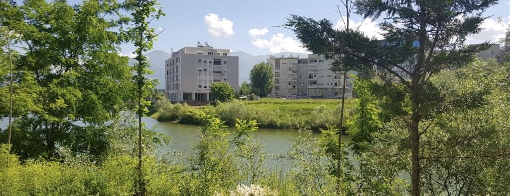 In Affitto Appartamento 4+1+3 Bagni + 2 Balconi