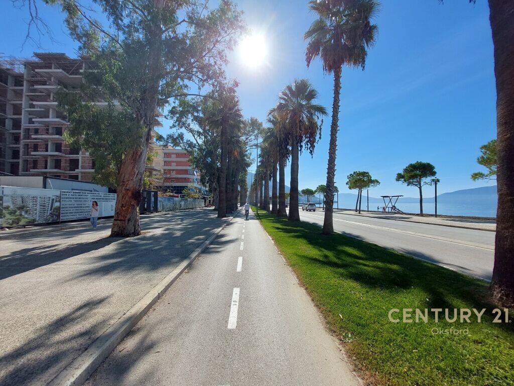 OFFER! APARTMENT FOR SALE 1+1 AT THE POSEIDON RESIDENCE, SIDE VIEW OF THE SEA. (LUNGOMARE VLORE)