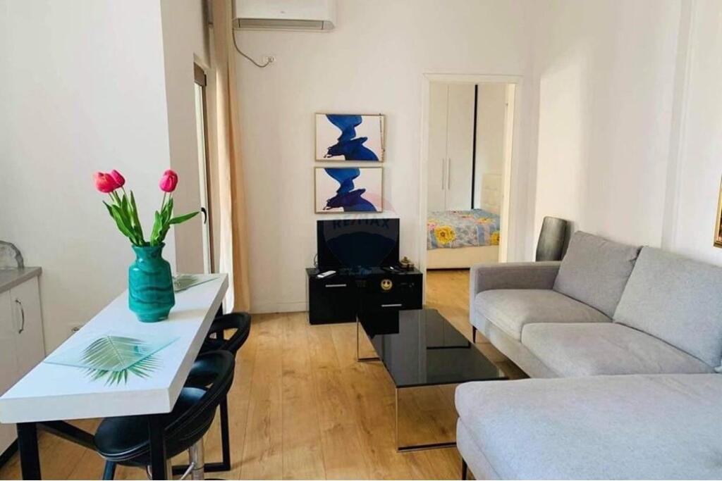 1+1 FOR RENT AT DELIJORGJI COMPLEX Tirana