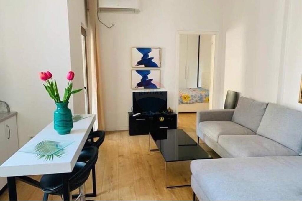 1+1 FOR RENT AT DELIJORGJI COMPLEX Tirana