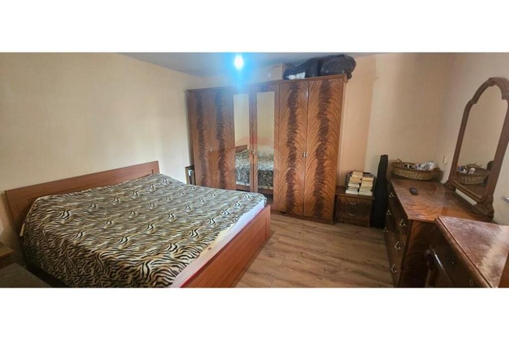Jepet per Qira Apartament tek Tregu Cam