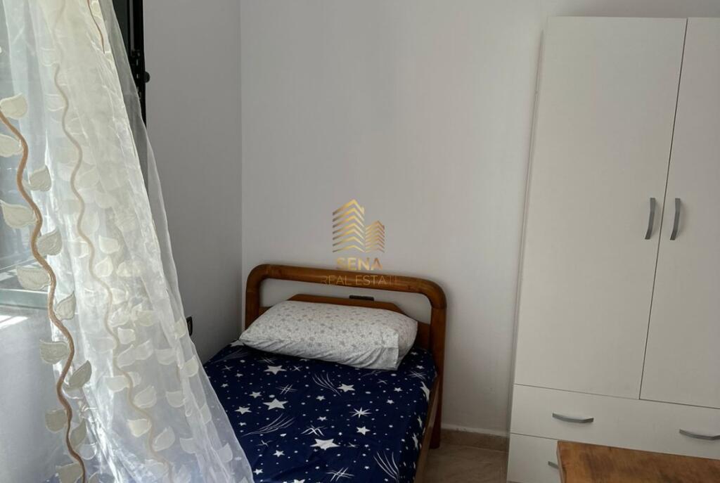 Jepet me Qira, Garsoniere, Vasil Shanto,