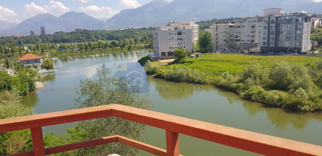Apartment 4+1 for rent at Liqeni i Thate