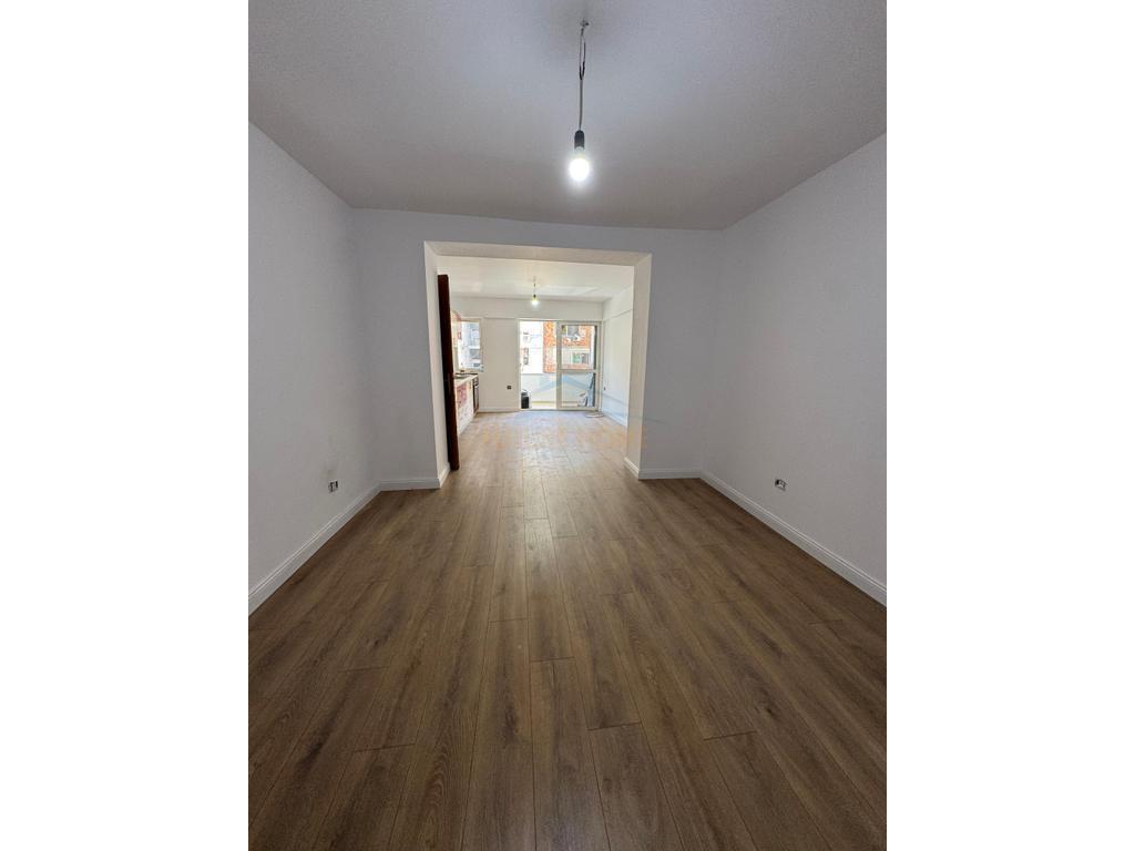 Rent, Apartment 2+1+2, Blloku, Tirana
