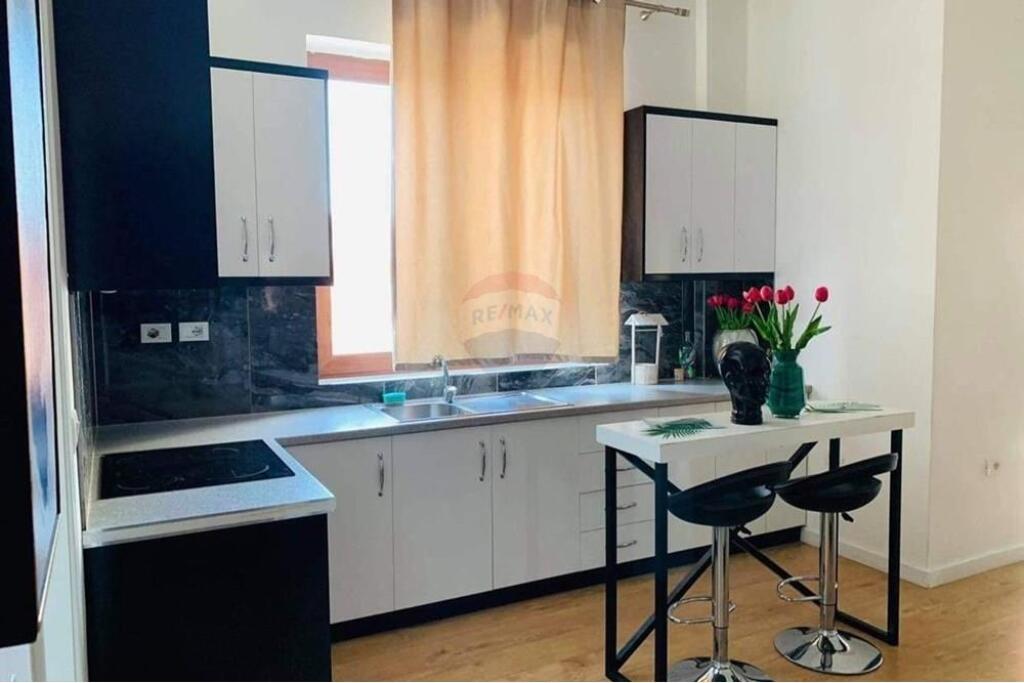 1+1 FOR RENT AT DELIJORGJI COMPLEX Tirana