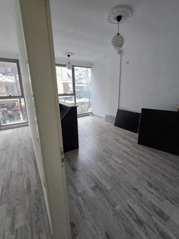 Okazion!!!! Shiten 3 apartamente ne Astir (2 apartamente 1+1 dhe nje apartament 2+1) + post parkimi 30 m2