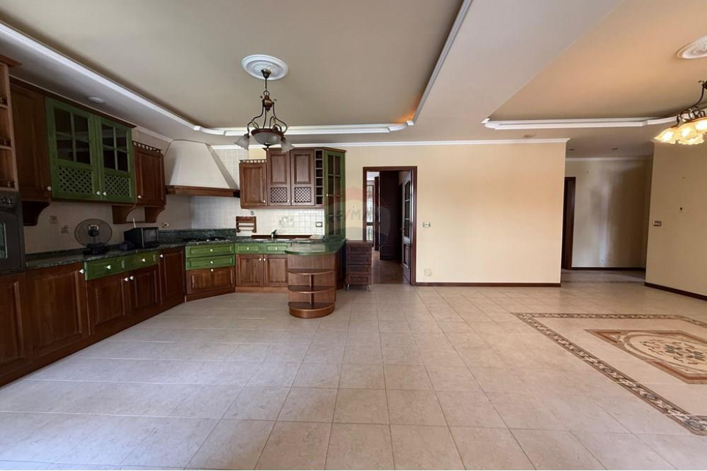 Office for rent in Bllok