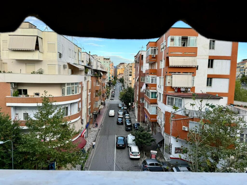 Rent, Apartment with Balcony in the Paris Commune