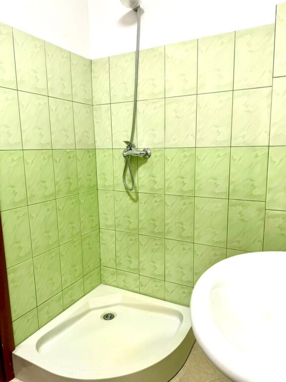 Rent, Apartment with Balcony in the Paris Commune