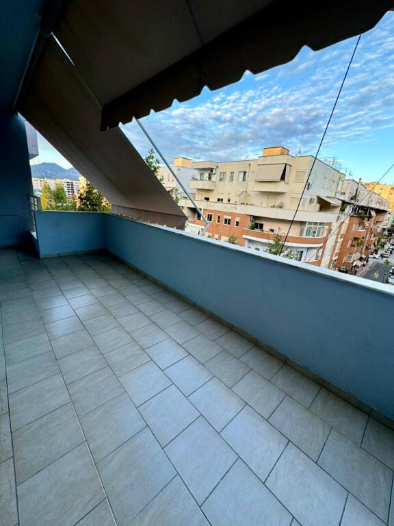 Rent, Apartment with Balcony in the Paris Commune