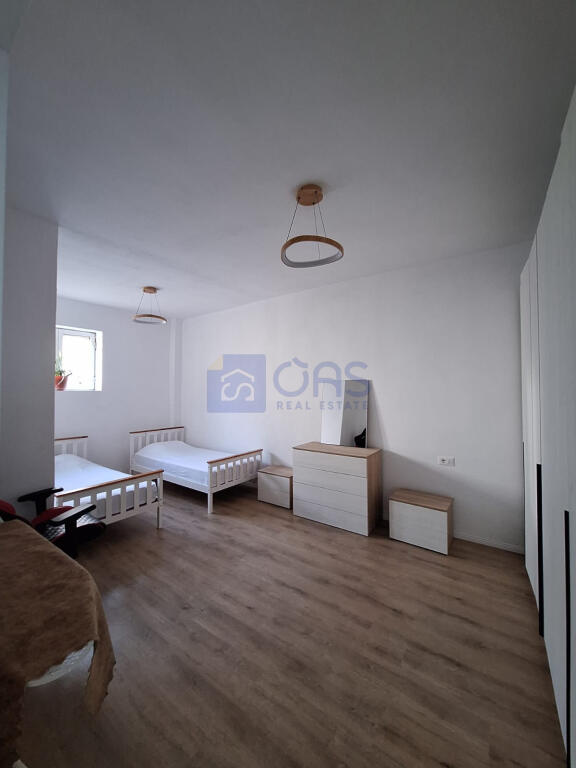 An apartment 1+1 is for rent on Barrikadave Street.