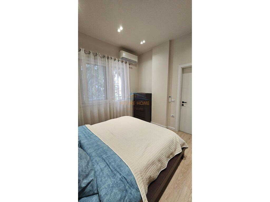 Shitet, Apartament 3+1+2, Liqeni i Thate, Tirane
