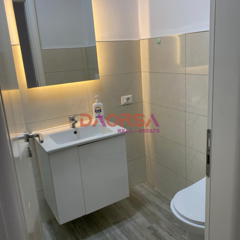 🏖 Studio apartment for rent at Shkëmbi i Kavajës!