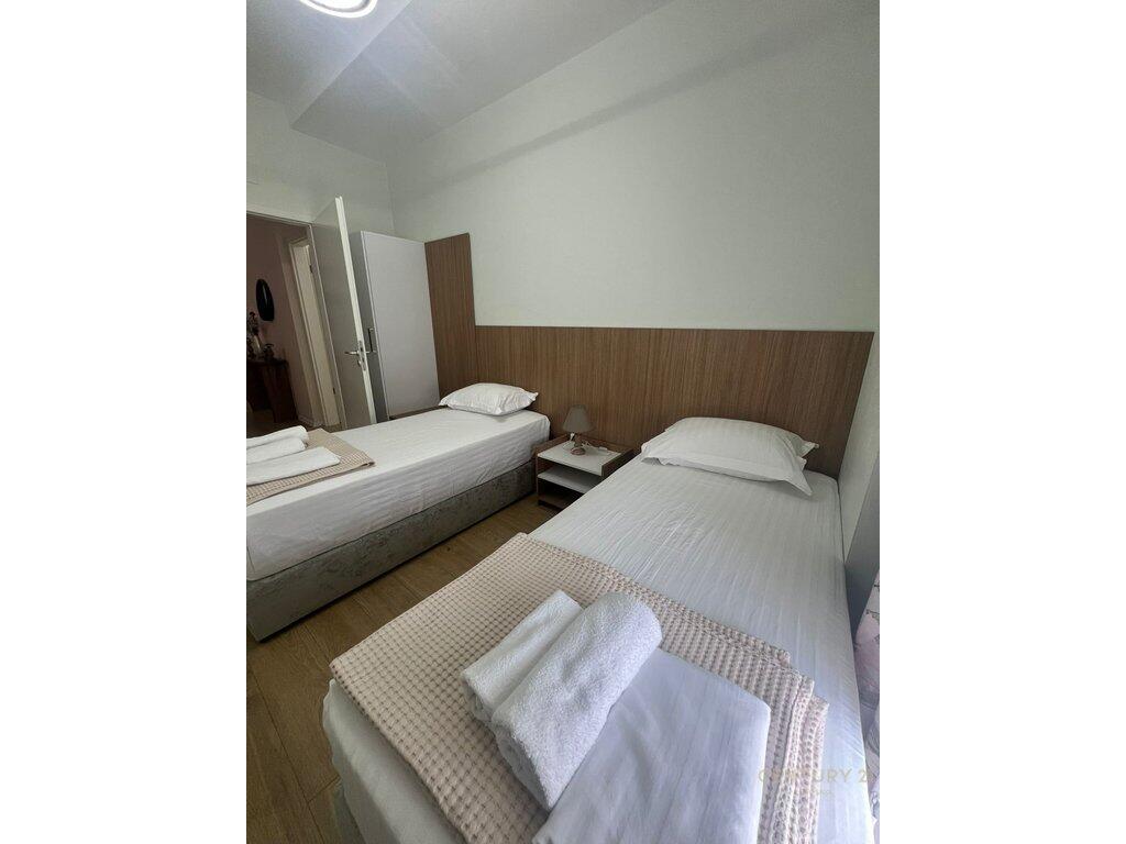 For sale 2+1+2 + Parking Space (With Extra Price) on Siri Kodra Street