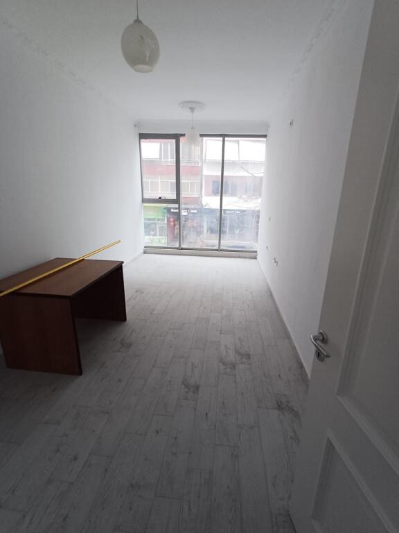 Okazion!!!! Shiten 3 apartamente ne Astir (2 apartamente 1+1 dhe nje apartament 2+1) + post parkimi 30 m2