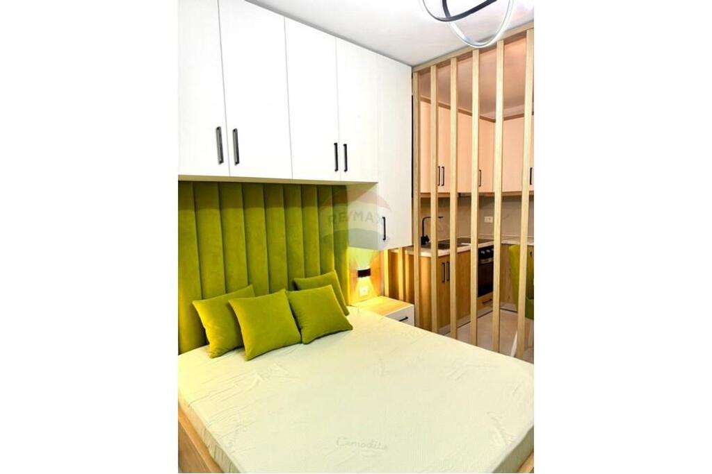 Studio for Rent at Kristal Center