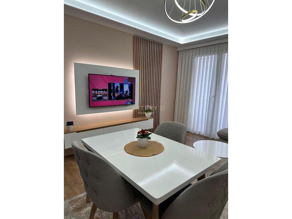 FOR SALE 2+1 NEWLY FURNISHED IN DURRES