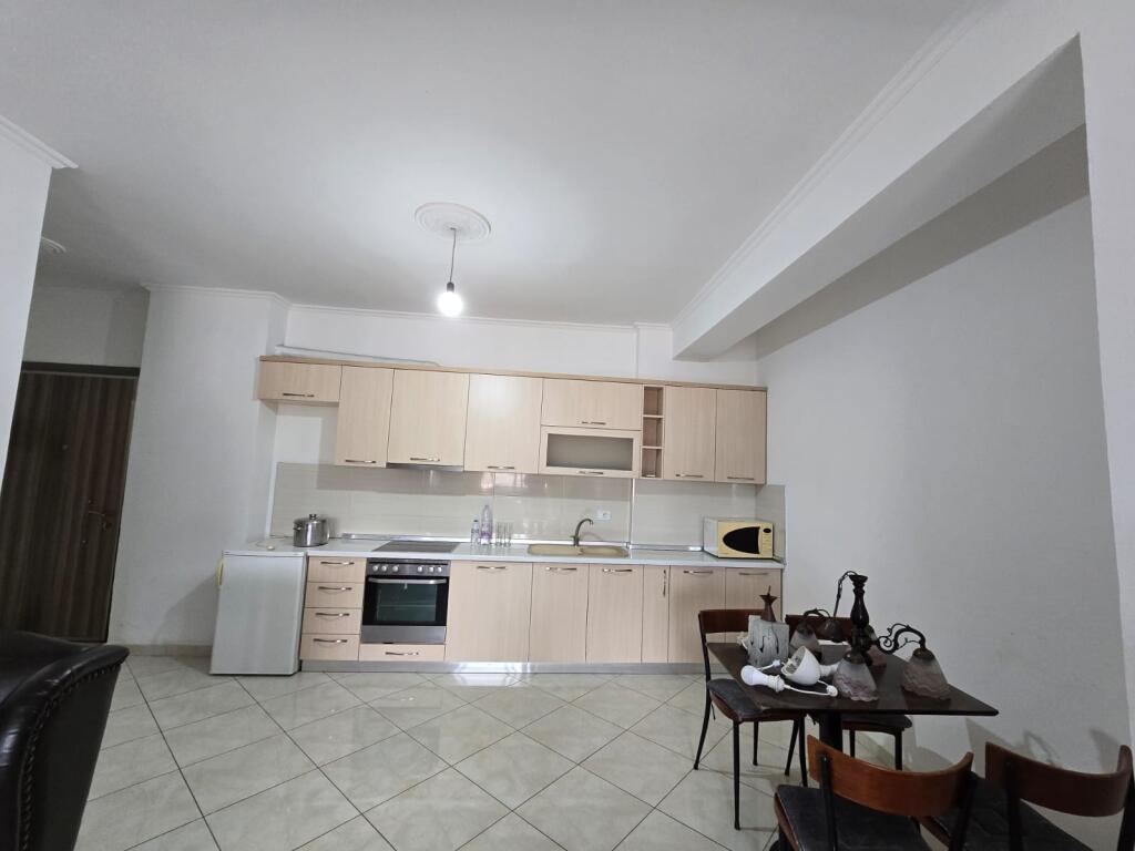 Apartament 2+1 me qira Golden Park