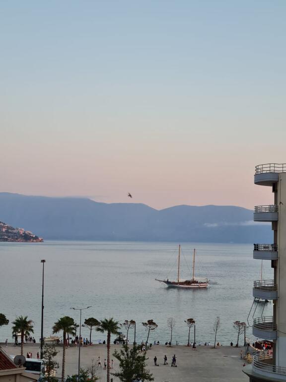 Apartment for rent in Lungomare, Vlore - Roi Apartaments