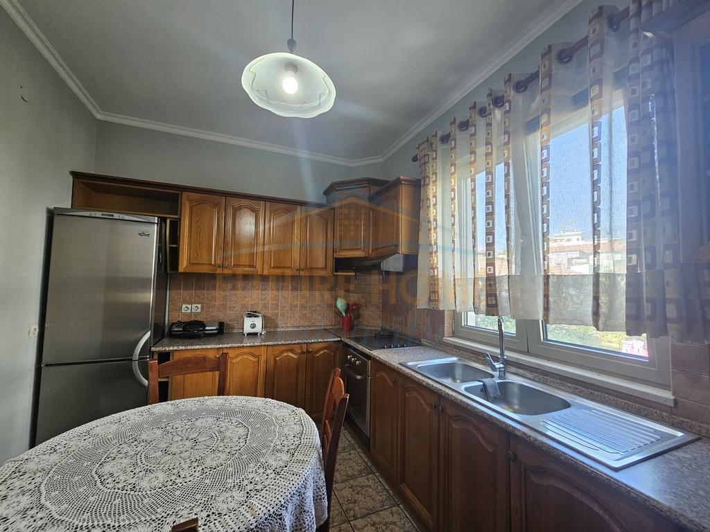 Rent, Apartment 3+1+2, Former Electric Market, Tirana.