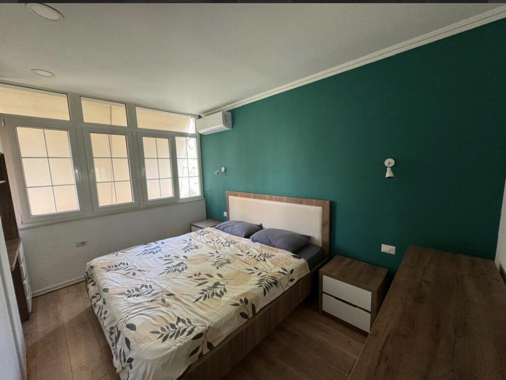 1+1 apartment for rent at 21 Dhjetori!