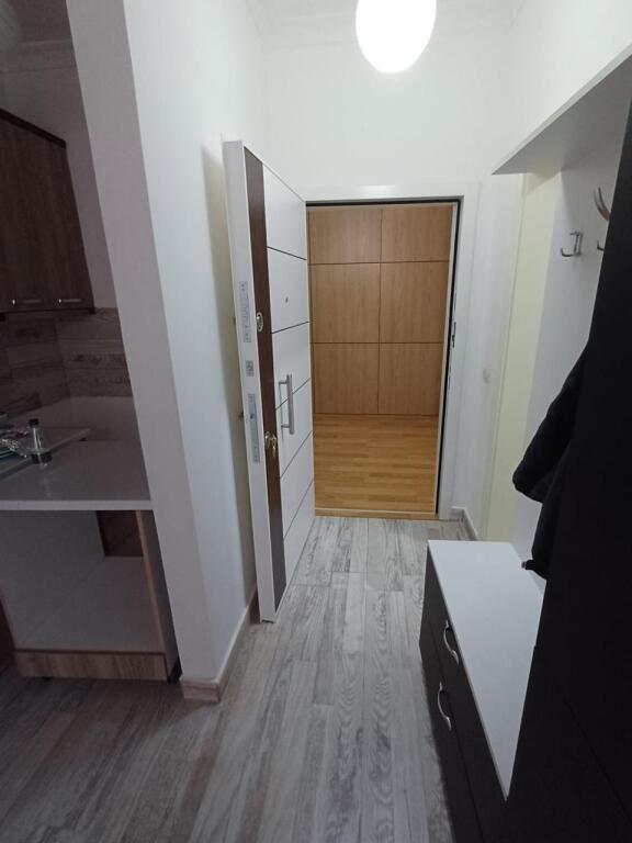 Okazion!!!! Shiten 3 apartamente ne Astir (2 apartamente 1+1 dhe nje apartament 2+1) + post parkimi 30 m2