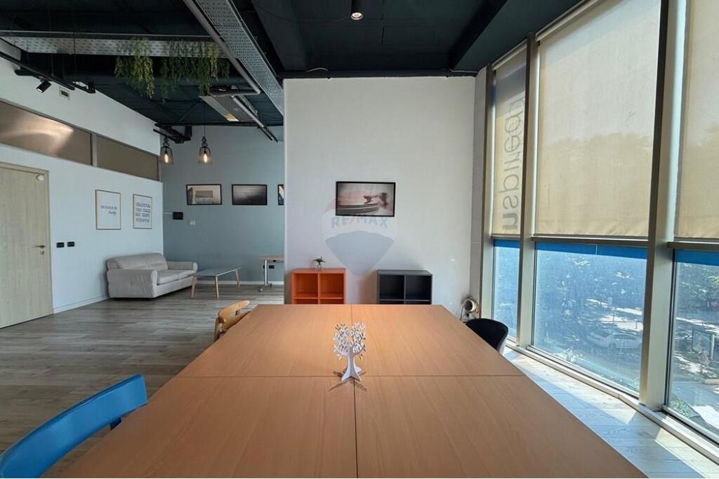 Office for rent Rr.Sami Frasheri Dr.Policise!