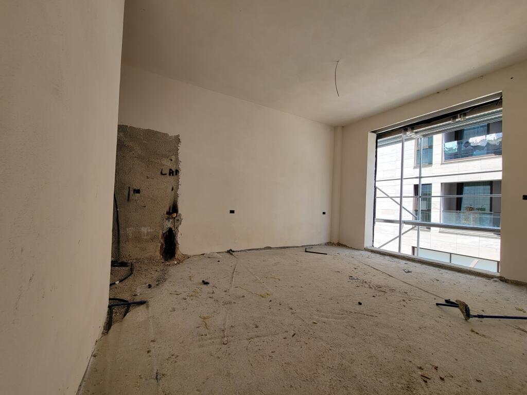 For sale 2+1+2 Apartment 😍 Completion by the end of 2025 📍Location: Liqeni I Thate