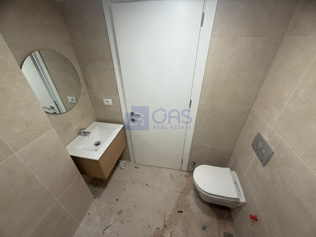 Jepet me qera Ambient Duplex, Prane Amerikan 3