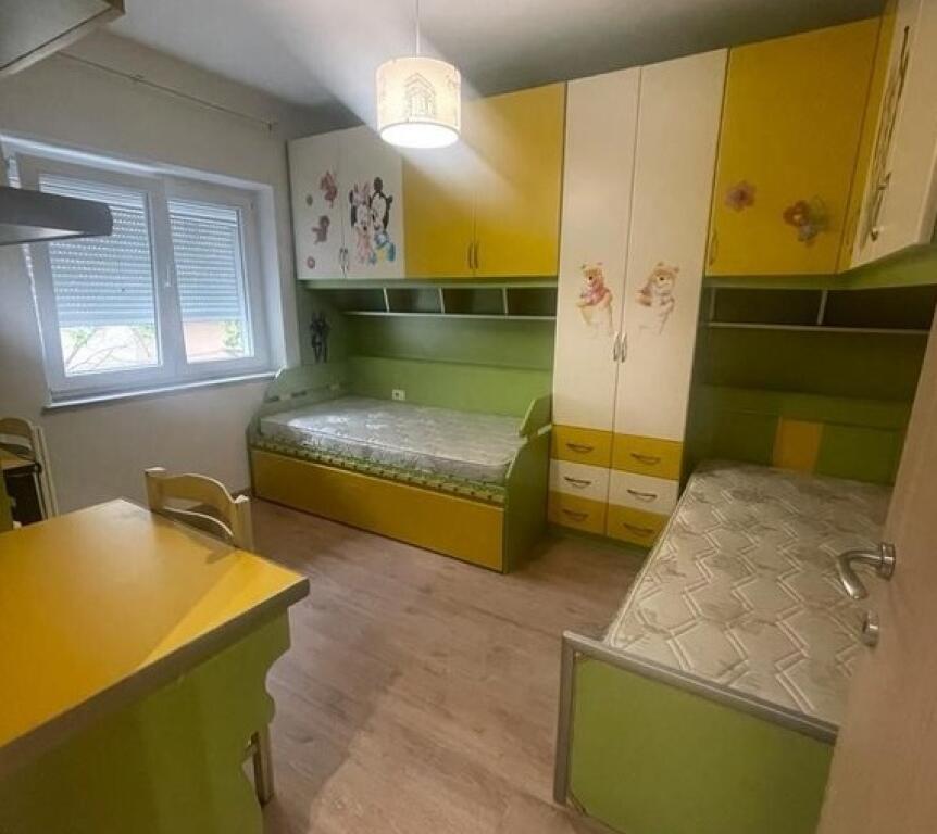 2+1 apartment for rent – Petronini Luarasi Street, Ballet School