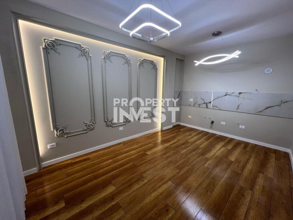 For sale 1+1 apartment, Naim Frashëri Street, 21 December