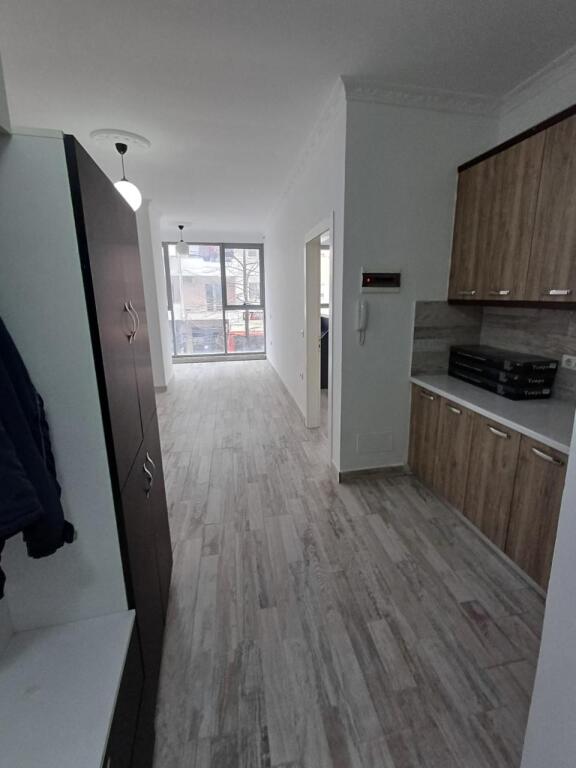Okazion!!!! Shiten 3 apartamente ne Astir (2 apartamente 1+1 dhe nje apartament 2+1) + post parkimi 30 m2