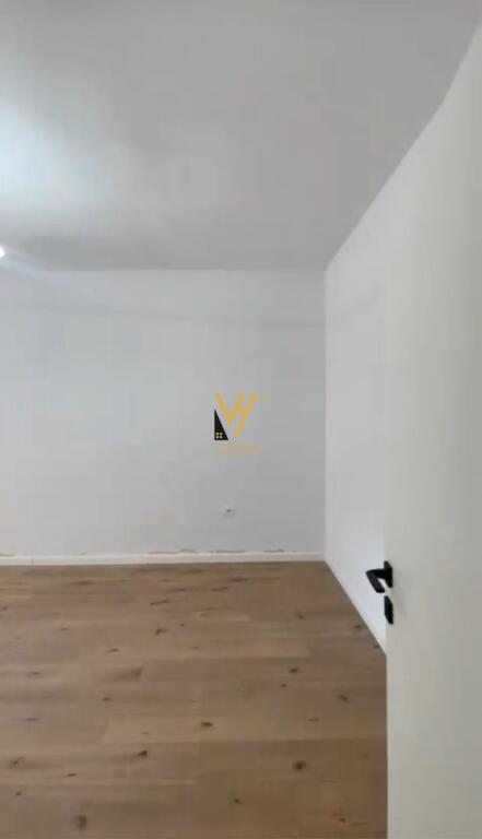 OFFICE 70M2 FOR RENT IN BLLOK