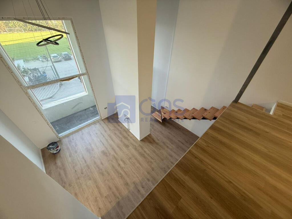 Duplex space for rent, near American 3