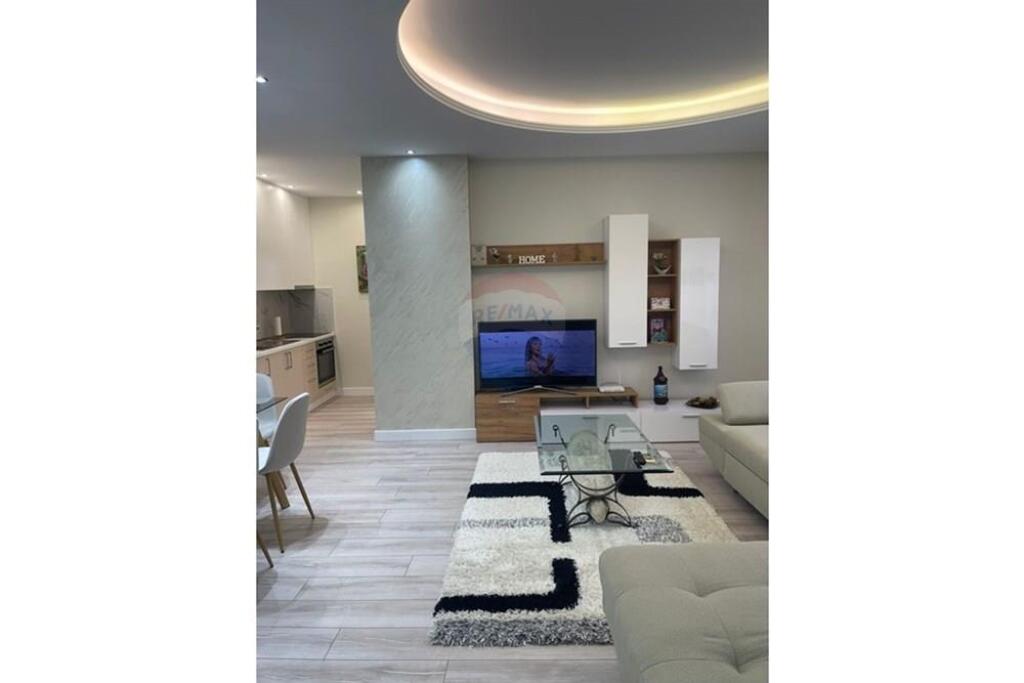 1+1 apartment for rent on Rruga e Kosovareve