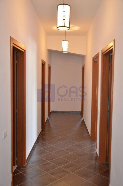 Apartment 4+1 for rent at Liqeni i Thate