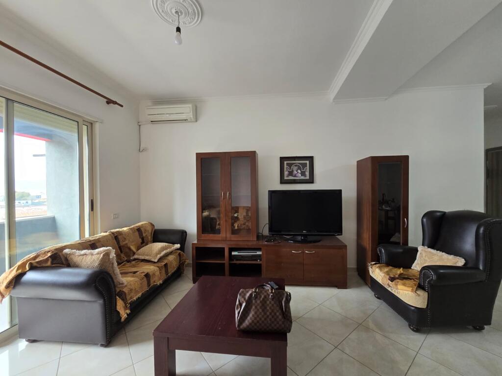 Apartament 2+1 me qira Golden Park