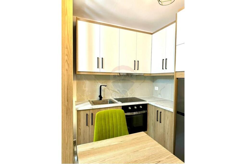 Studio for Rent at Kristal Center