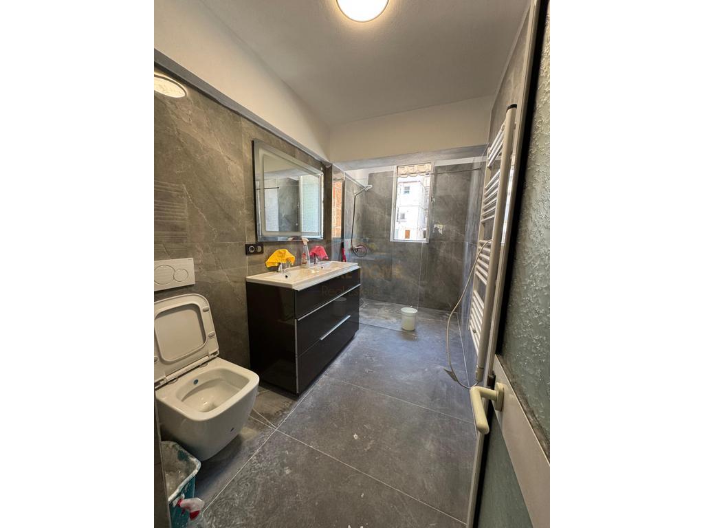 Rent, Apartment 2+1+2, Blloku, Tirana