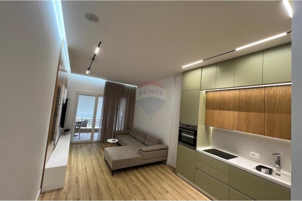 Super apartament 2+1 për qira tek Kopshti Botanik!