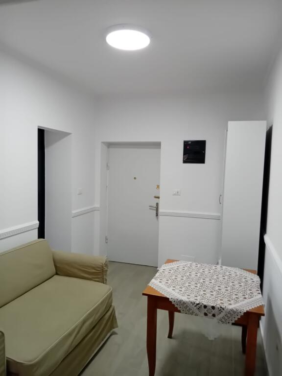 Apartament 1+1 me qira