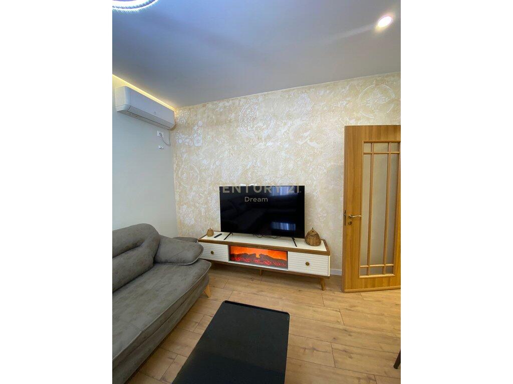 FOR RENT 1+1 APARTMENT IN XHAMLLIK