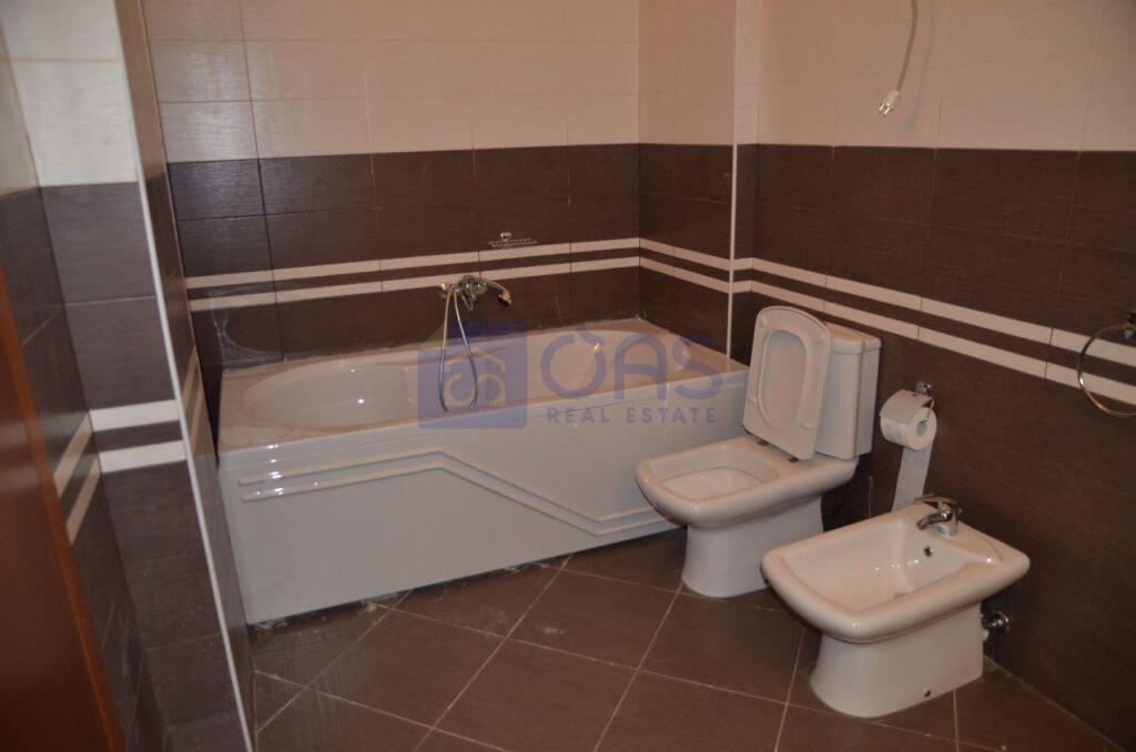 Apartment 4+1 for rent at Liqeni i Thate